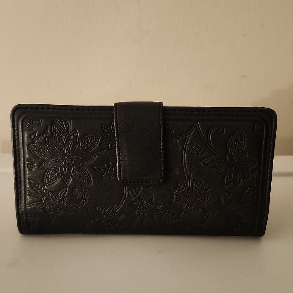 Fossil Black Embossed Floral Leather Wallet
